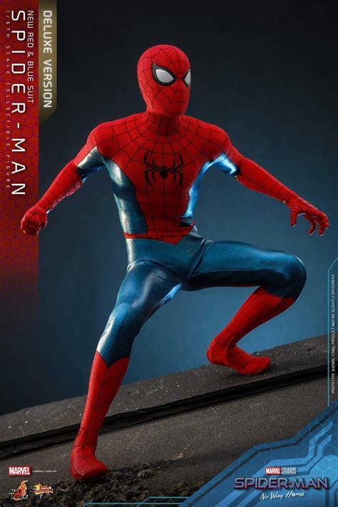 marvel reveals    tom hollands newest spider man suit