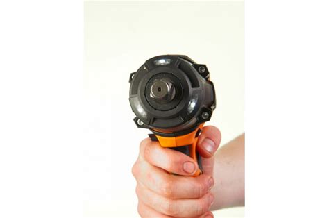 Гайковерт ударный аккумуляторный AEG BSS18C12ZBL LI-402C за 34490 р ...
