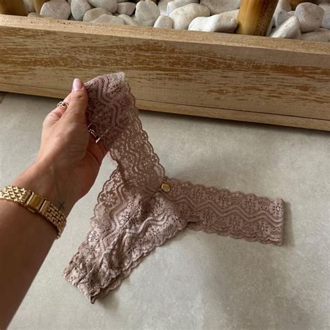 Calcinha de renda avulsa nude TRITUÊ