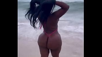 CULONA EN LA PLAYA XVIDEOS