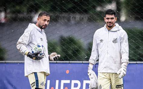 Goleiro Do Santos Se Lesiona E Vira Desfalque Contra O Coritiba