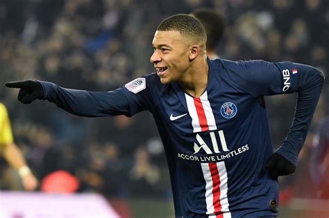 Video: Watch Kylian Mbappé's Insane Dribbling Skills - PSG Talk