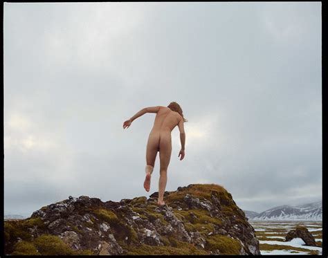 Naked Bobbi Salvör Menuez Added by OneOfMany