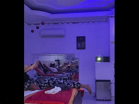 Ma belle mère m a invité dans un hôtel pour baiser XVIDEOS