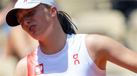 Olympics Tennis Iga Swiatek Loses To Zheng Qinwen At Paris 2024 BBC