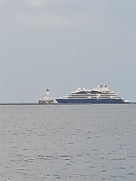 Another big boat visited Milwaukee : r/milwaukee