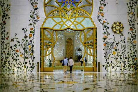 From Dubai Abu Dhabi Sheikh Zayed Mosque Guided Tour Getyourguide