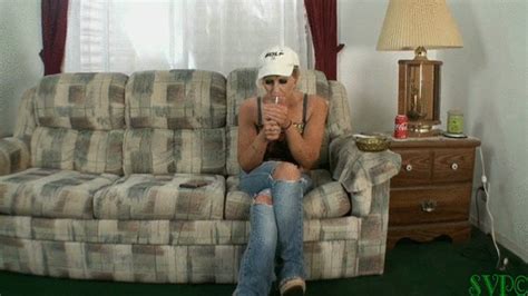 Chain Smoking Gilf Fucks Her Stepson Full Version Hot Gilf Encounters Clips Sale