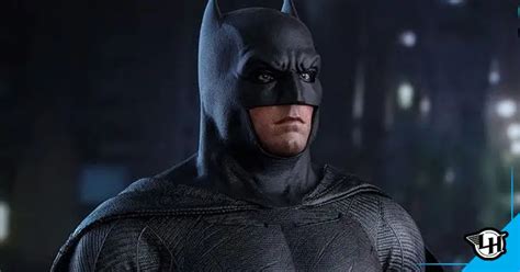Hot Toys revela nova action figure do Batman inspirada em Esquadrão Suicida