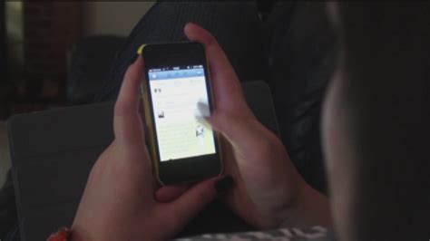 Nude Photos Leak In Massive Celebrity Icloud Hack Abc Houston