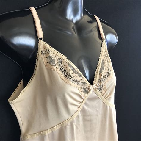 目立った傷や汚れなしSX The Wacoal PS Beauty Bland Glammor Madams Lingerie エレガンスチャームスリップ LL