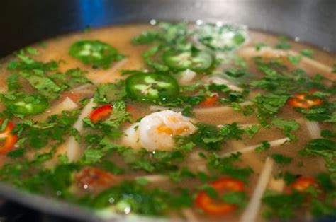 Thai Hot And Sour Shrimp Soup Tom Yum Goong With Options Recipe Shrimp Soup How To