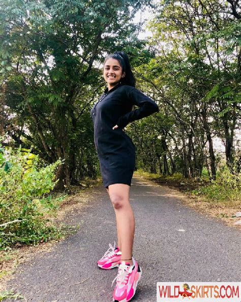 Suhana Khan Nude Leaked Photos And Videos Wildskirts