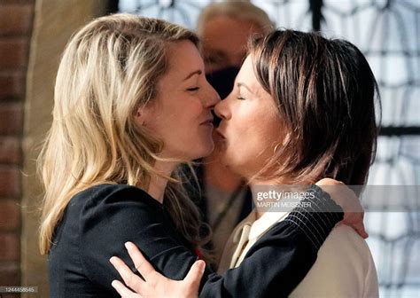 Melanie Joly About To Kiss A Woman : r/ChrystiaFreelandPics