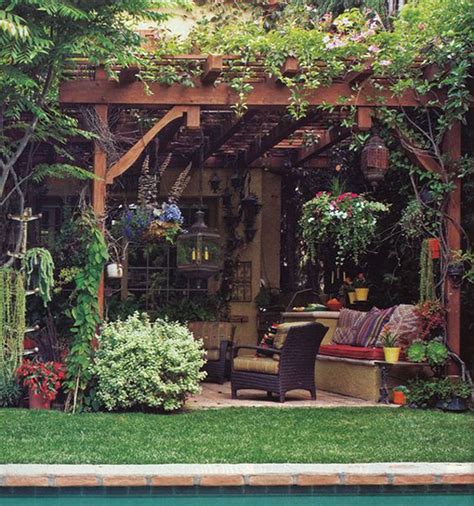 20 Beautiful And Natural Grape Arbor Ideas Homemydesign