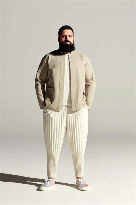 Homme Plissé Issey Miyake Reveals "The Human Ensemble" - V Magazine