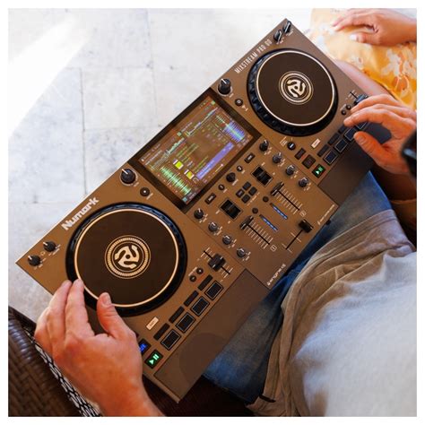 Numark Mixstream Pro Go Contrôleur DJ Portable Autonome Gear4music