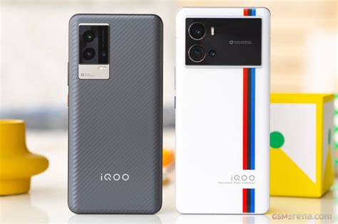 vivo iQOO 9 pictures, official photos