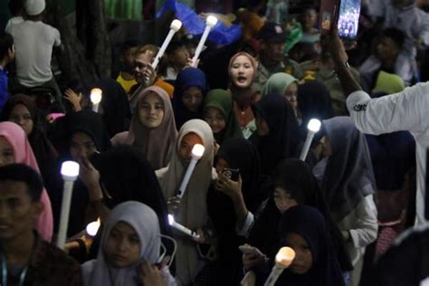 Bacaan Lengkap Takbiran Idul Fitri Beserta Arab Latin Dan Artinya