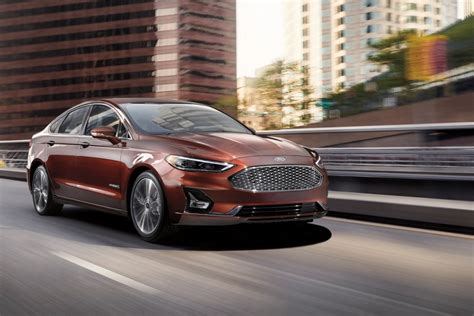 Ford Fusion - цены, отзывы, характеристики Fusion от Ford