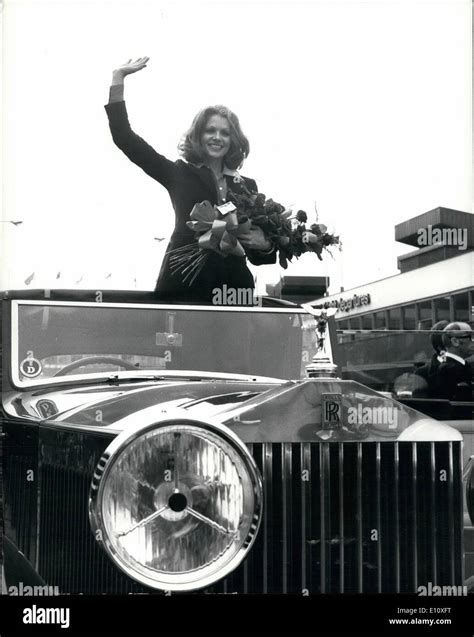 Lois Chiles Gatsby Hi Res Stock Photography And Images Alamy