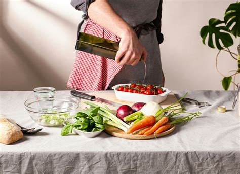 3 Drops Of Gold: The Optimal Daily Dose Of Extra Virgin Olive Oil