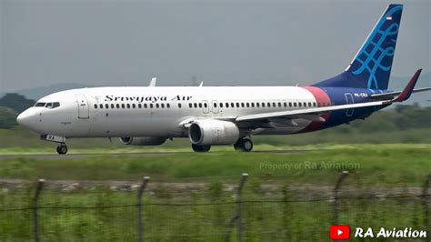 Moment Langka Pesawat Sriwijaya Air Take Off Di Bandara Lombok YouTube