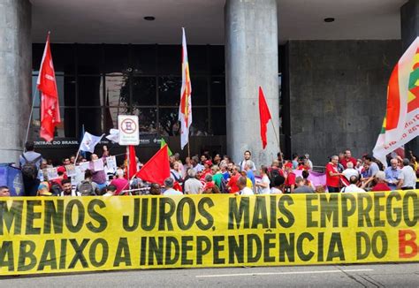 Centrais Protestam Contra Juros Altos Do Bc Contratuh