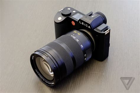 leicas latest camera aims     big guns   photography
