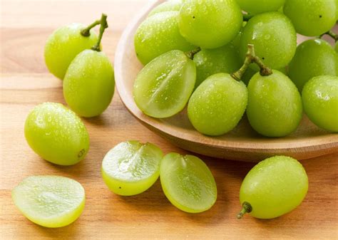 nho  don shine muscat nhap khau han quoc thung kg