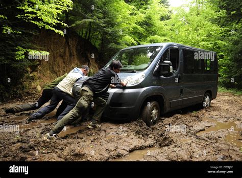 Car Stuck Mud Hi Res Stock Photography And Images Alamy