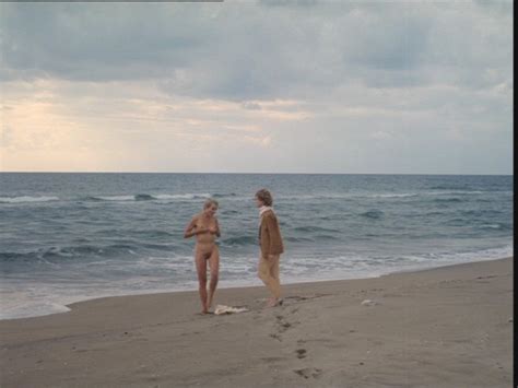 Naked Isabelle Huppert In Storia Di Piera