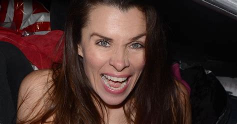 Baywatch Actress Alicia Arden Flashes Everything As She Strips Naked In Her Car Mirror Online