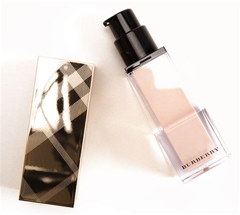 Burberry Nude Radiance No Fresh Glow Luminous Fluid Base Review
