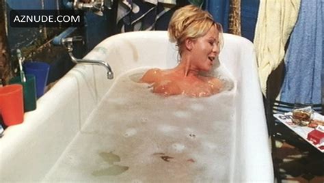 AGNIESZKA KRUKOWNA Nude AZNude