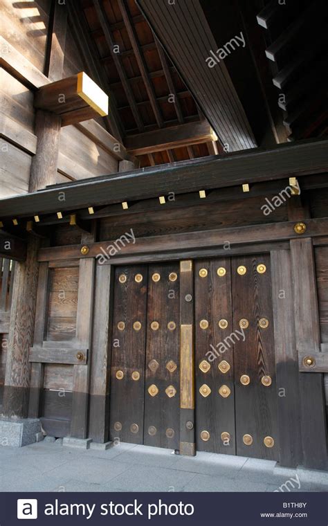 Wooden gate at a Japanese Shinto Shrine Stock Photo - Alamy