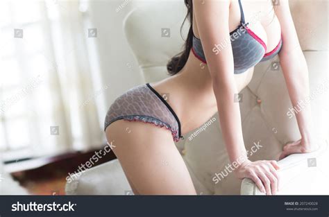Sexy Asian Woman Body Posing Lingerie 스톡 사진 207240028 Shutterstock