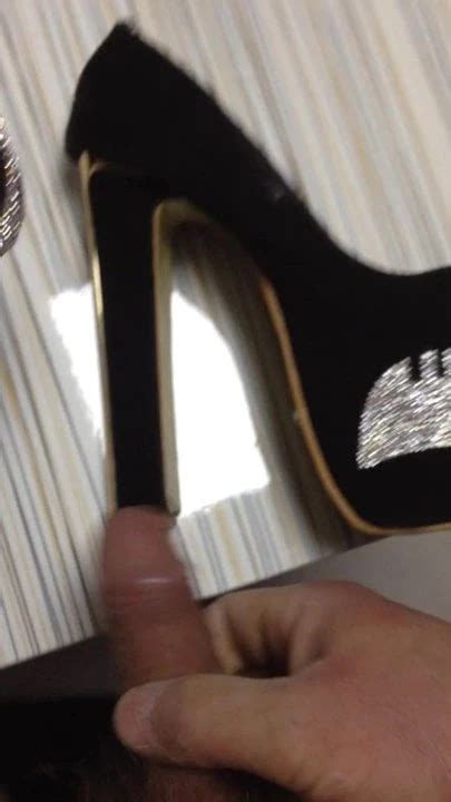 I Like To Go To The Community Corridor At Night And Play Wit Togolese Gay Man Porn Xhamster