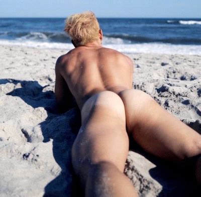 Post Ausziehen Nudity Is Not Porn Tumblr Tumbex