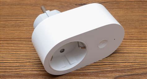 Умная розетка Xiaomi Mi Smart Power Plug Wi-Fi белый : купить по ...