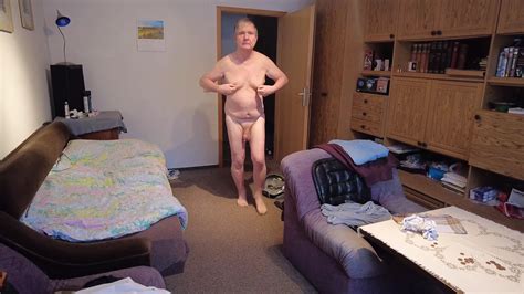 Andreas Schleudert Sich Einen Vor Der Neuen Kamera Gay Chubby Porn Feat Andi Geil XHamster