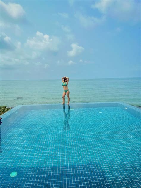 Neha Malik Beach Vacation In Bikini Go Viral On Internet See Pics