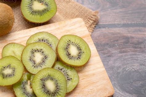 Kiwi fruit sliced on the cutting board 11002239 Stock Photo at Vecteezy
