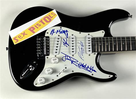 Sex Pistols 39 Electric Guitar Band Signed By 4 With Johnny Rotten