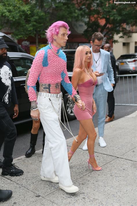 Megan Fox Nude OnlyFans Leaks Fappening FappeningBook