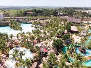 FAMÍLIA JUNTA NO HOT BEACH DIVERSÃO GARANTIDA NO DIA DOS PAIS