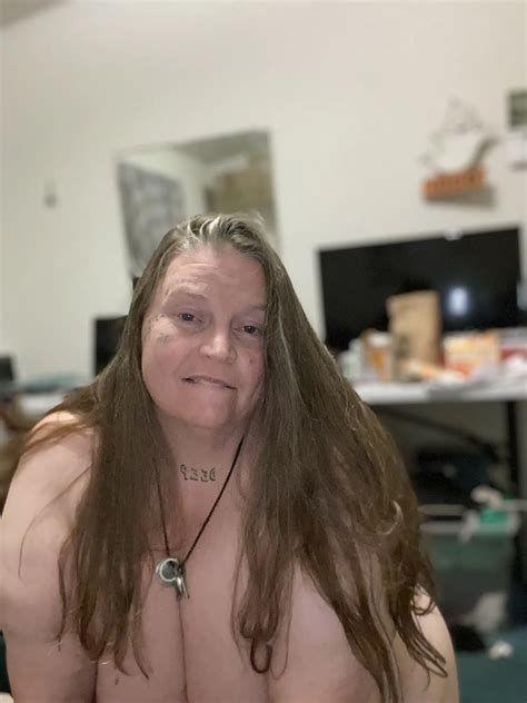 Big Busty Bish Nude Pics Xhamster