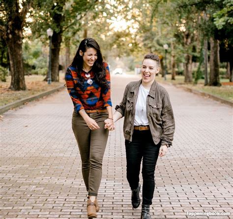 Luna Bloom LunaBloomASMR Daisylunablossom Nude OnlyFans Leaks