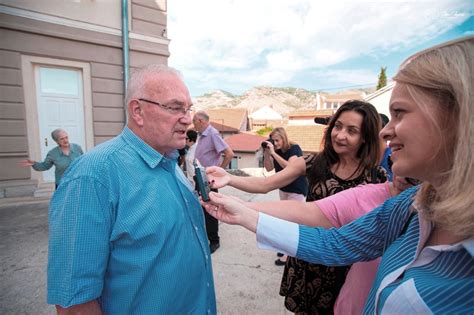 Generacija maturanata trebinjske Gimnazije 1957 58 danas obilježava 60 godina mature FOTO