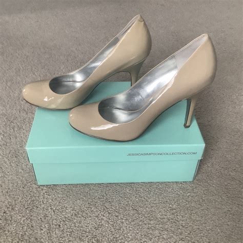 Jessica Simpson Nude Patent Oscar Heels Gem